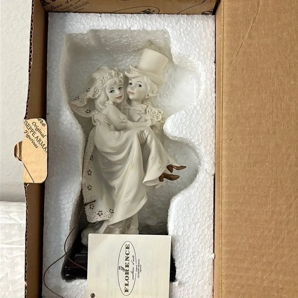 GIUSEPPE ARMANI JUST MARRIED Just Married Handle With Care - With Box